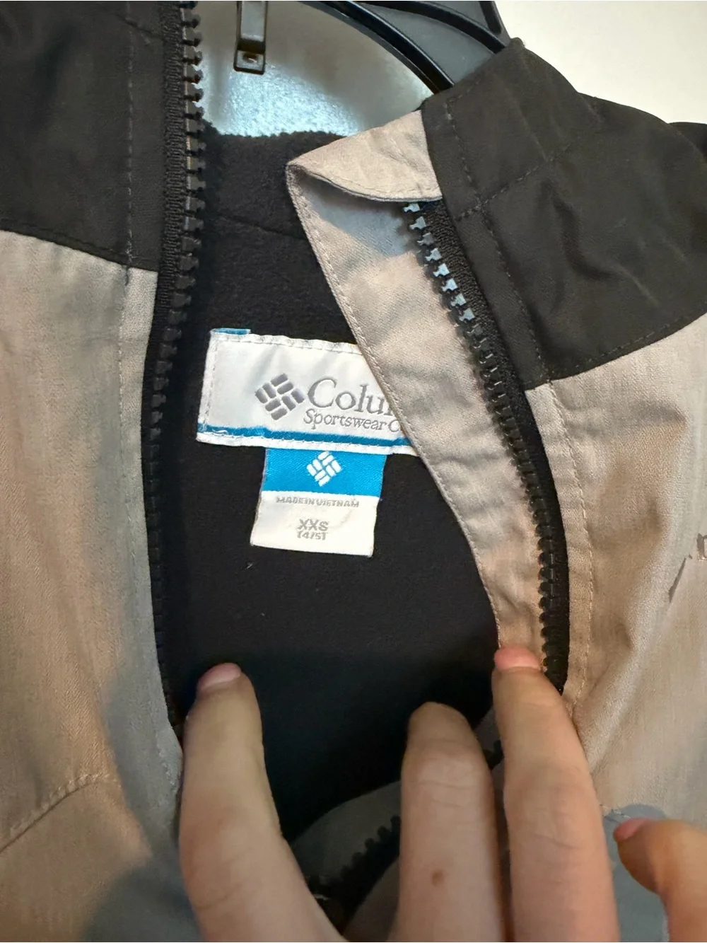 Columbia Boys XXS 4/5 Black Gray Lightweight Full Zip Jacket Colorblock